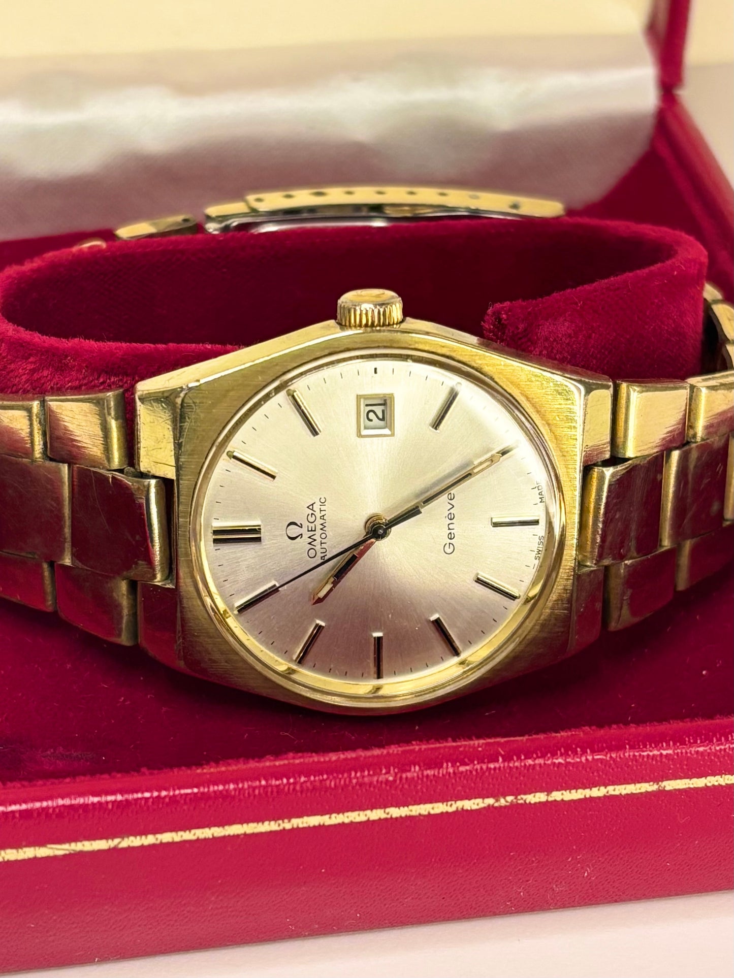 OMEGA Geneve *+BOX* Vintage 1970’s Men’s Automatic Date Gold Watch - 166.0099