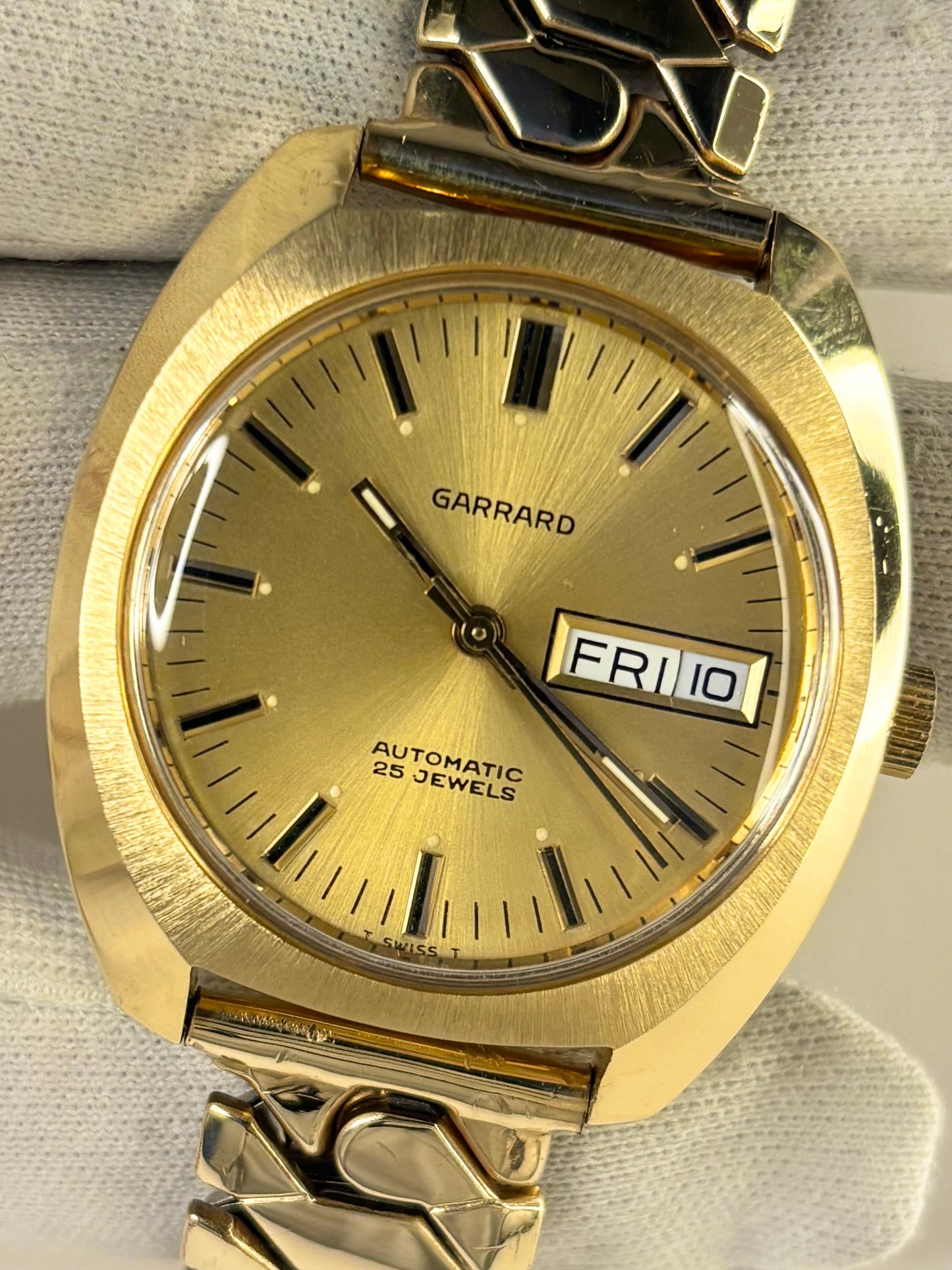 GARRARD Vintage 1970’s Men’s Automatic Day Date Gold Watch