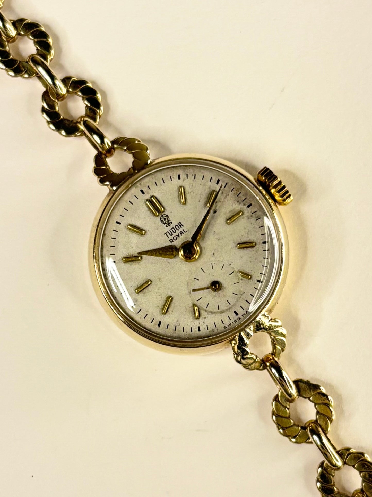 TUDOR Royal 9ct Gold Ladies *+BOX* Vintage 1950’s Manual Gold Watch