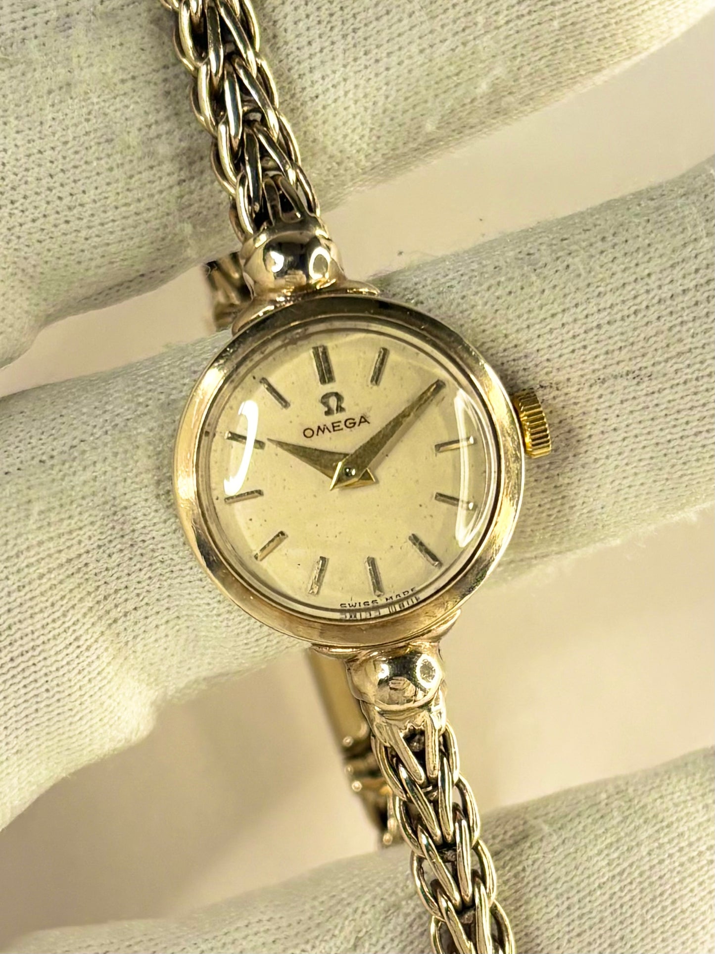 OMEGA 9ct Gold *+BOX* Ladies Vintage 1950’s Manual Cocktail Watch - 77824
