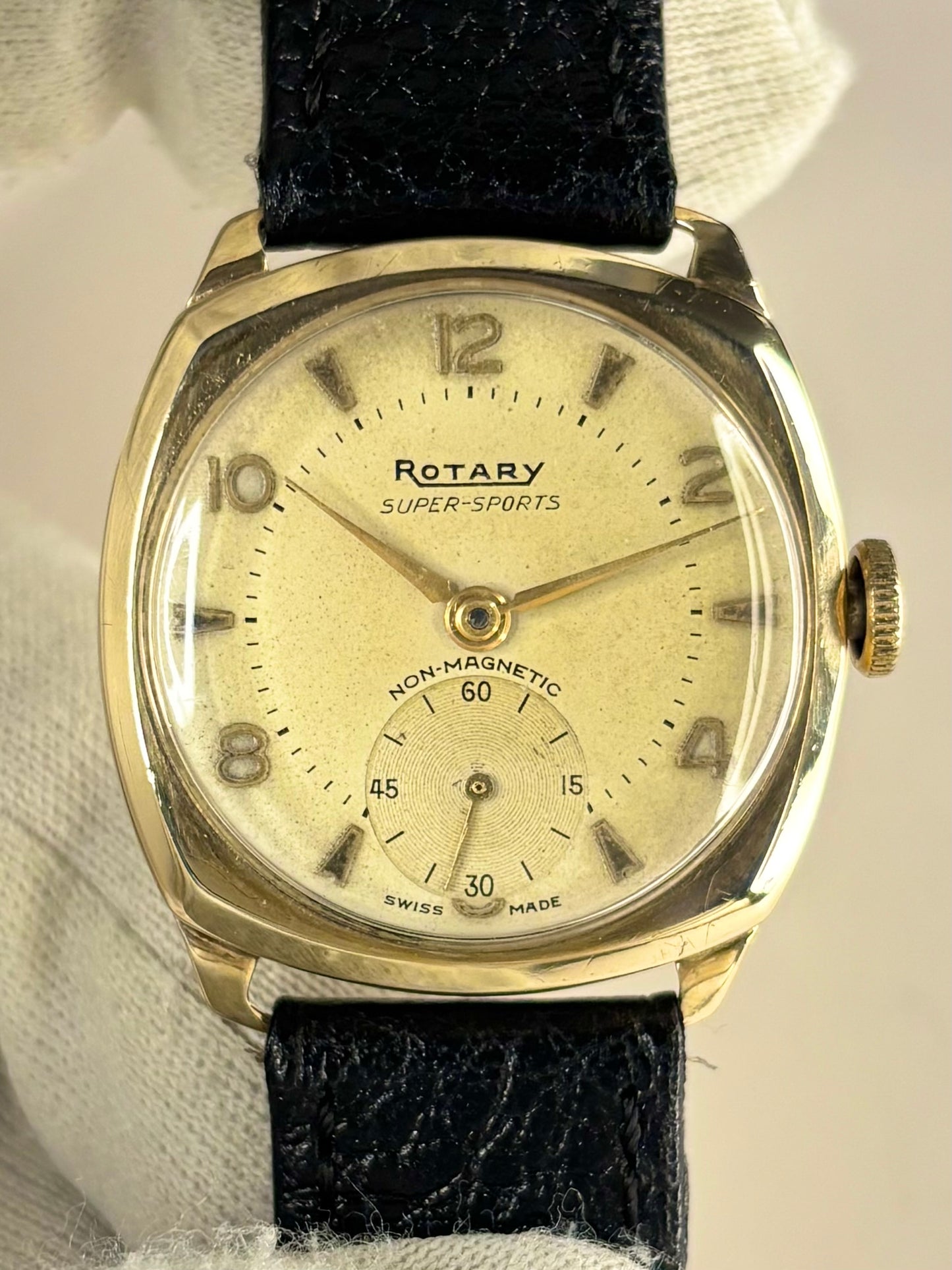 ROTARY 9ct Gold *RARE* Vintage 1950’s Men’s Manual Cushion Dress Watch