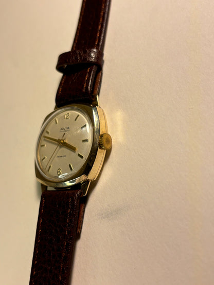 Avia 9ct Solid Gold Manual Watch