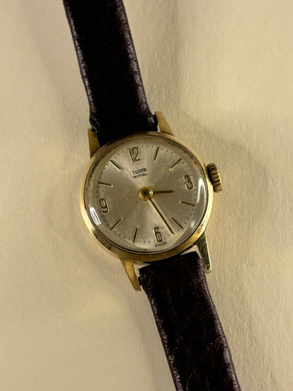 Tudor Royal Ladies 9ct Gold Vintage 1940’s Manual Watch