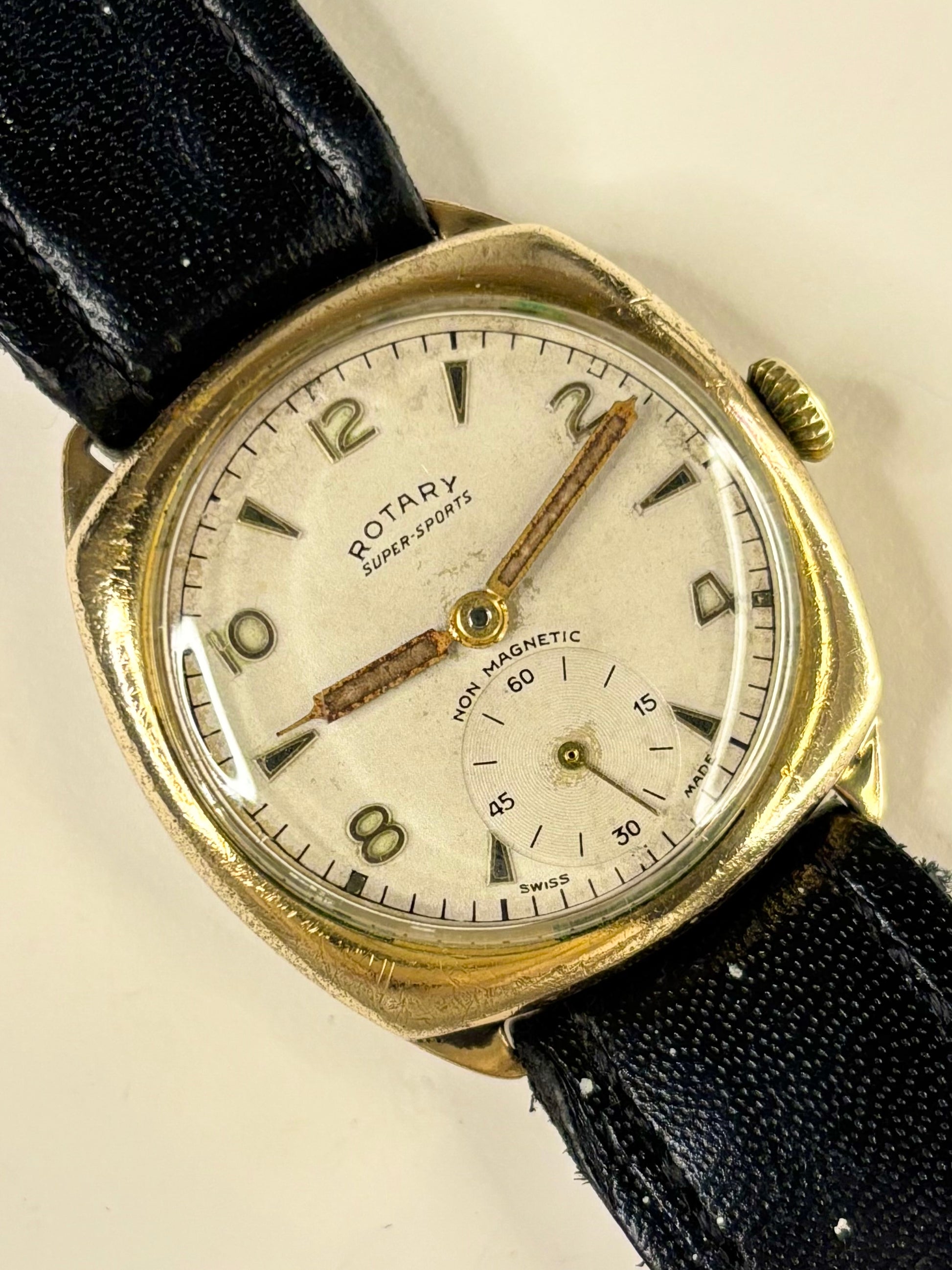 Luxury vintage Rotary dress watch for men, premium gold-plated case with elegant dial design, a refined handmade mechanical timepiece and reliable timekeeper