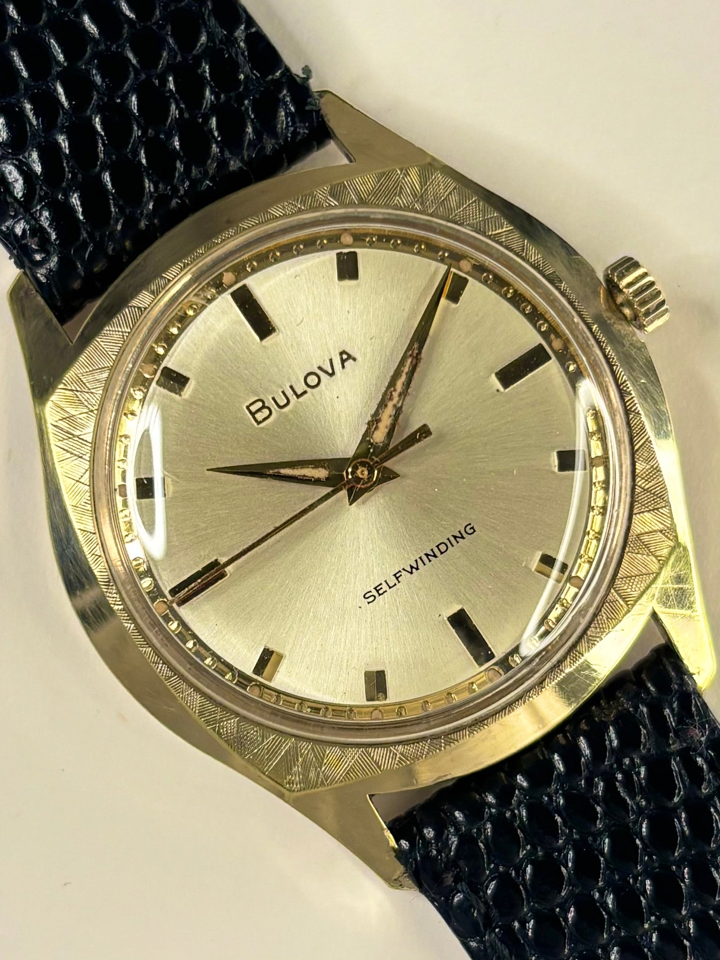 BULOVA Vintage *RARE* 1960’s Men’s Manual Automatic Gold Dress Watch