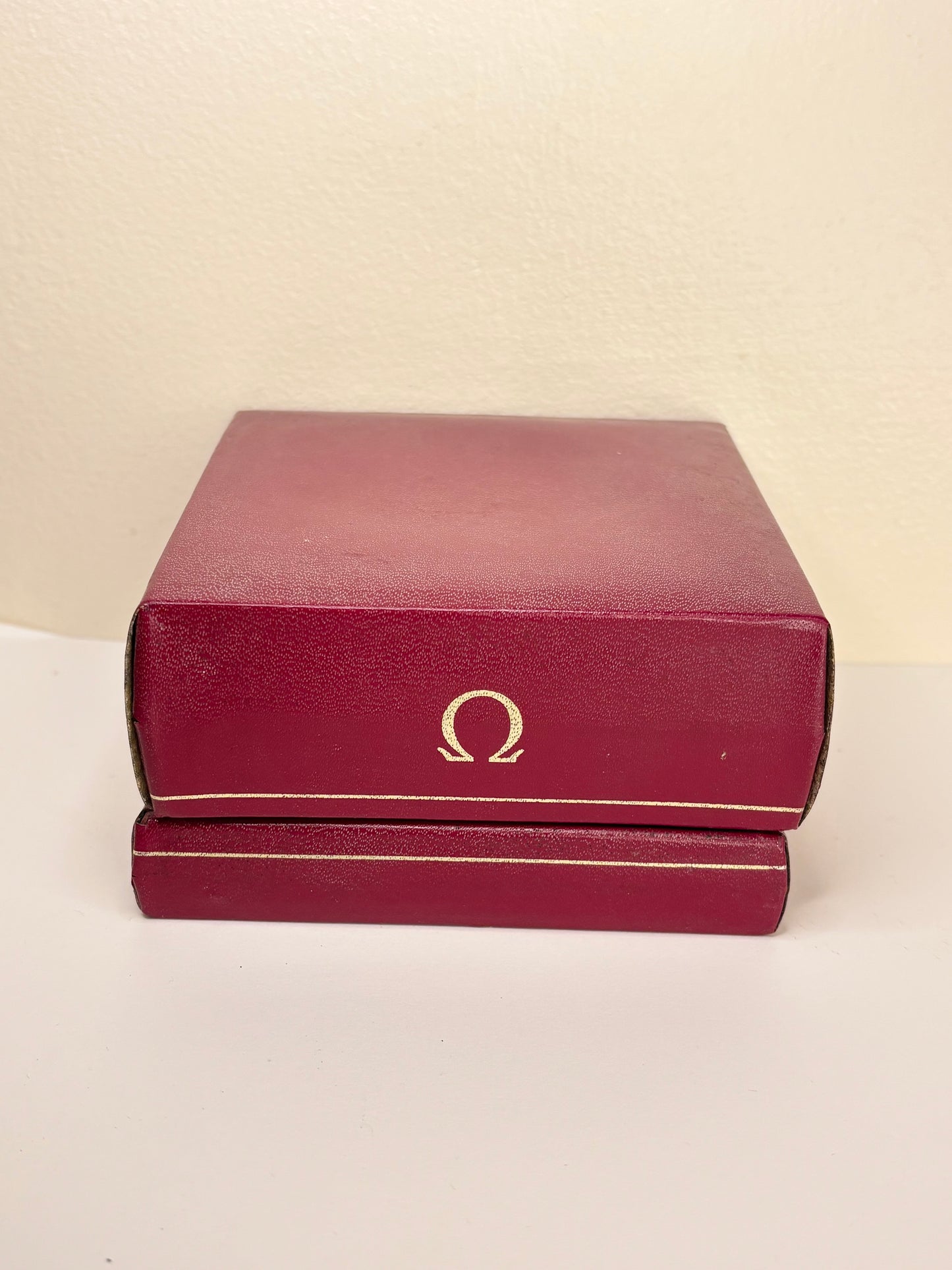 OMEGA Geneve Vintage 1970’s *+BOX* Men’s Manual Blue Dial Date Silver Watch - 136.0103