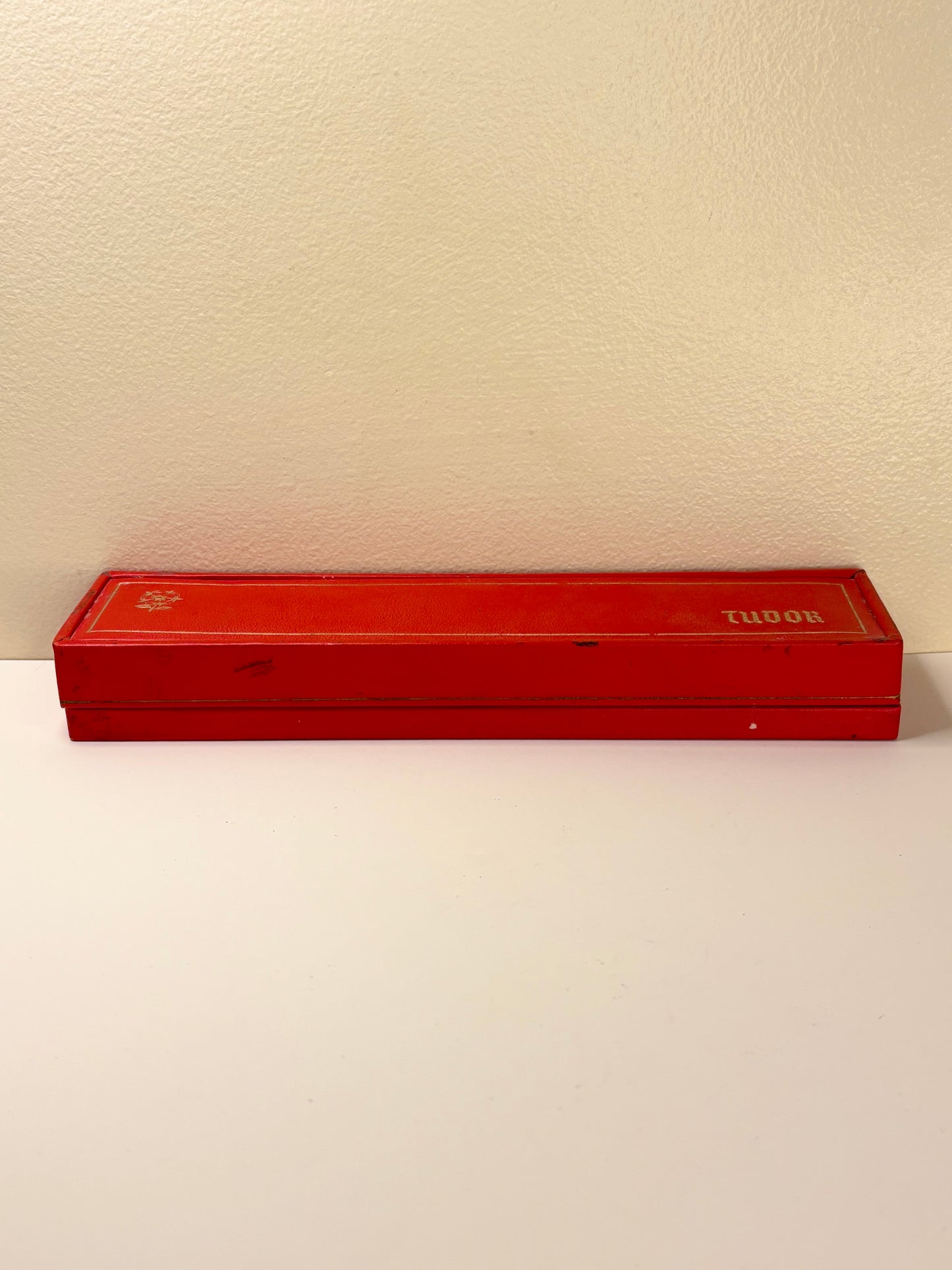 TUDOR 9ct Gold Ladies *+BOX&PAPERS* Vintage 1960’s Manual Watch