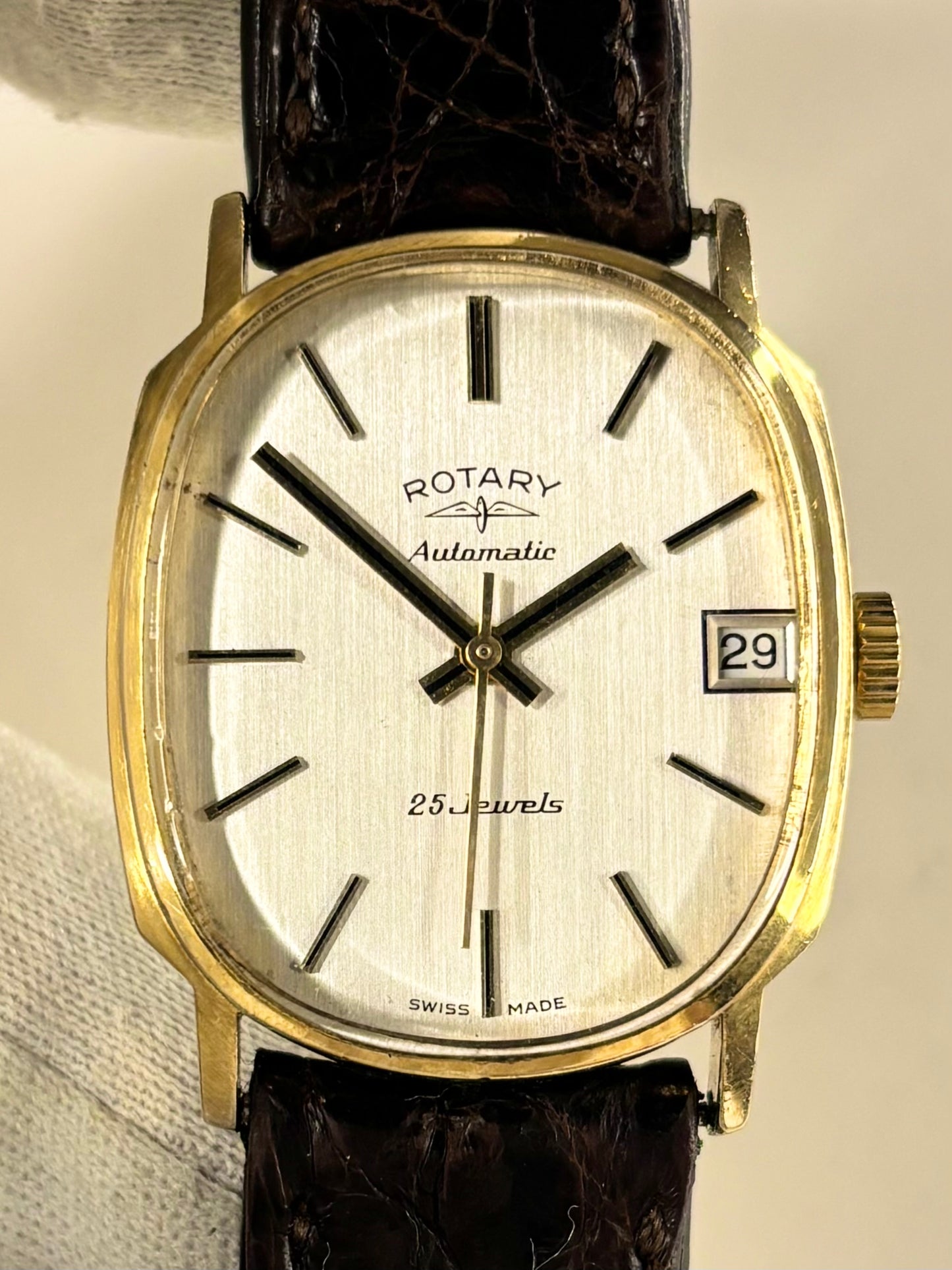 ROTARY Vintage 1970’s *+BOX* Men’s Automatic Date Gold Dress Watch