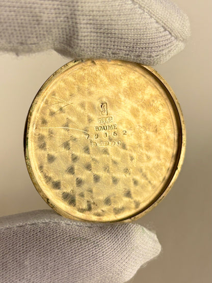 Caseback of Longines vintage 1974 9ct gold manual wind men’s watch