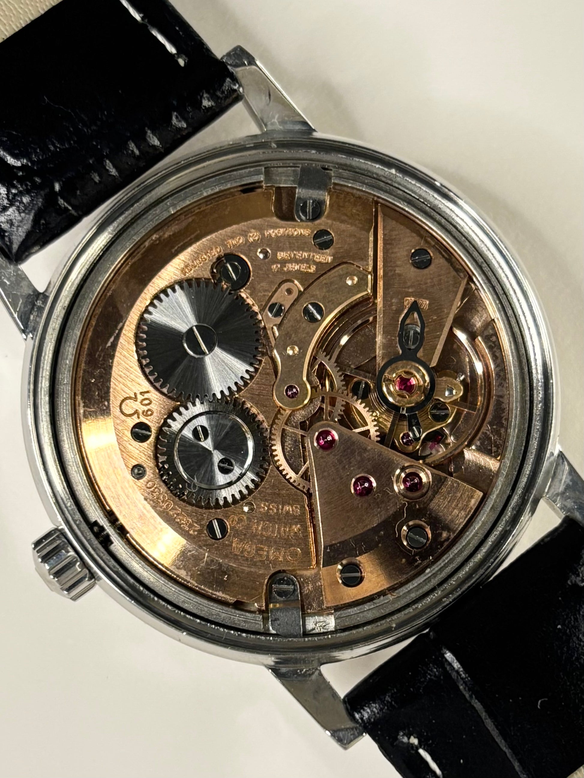 1960s Omega Seamaster 600 men’s watch manual movement 17 jewels
