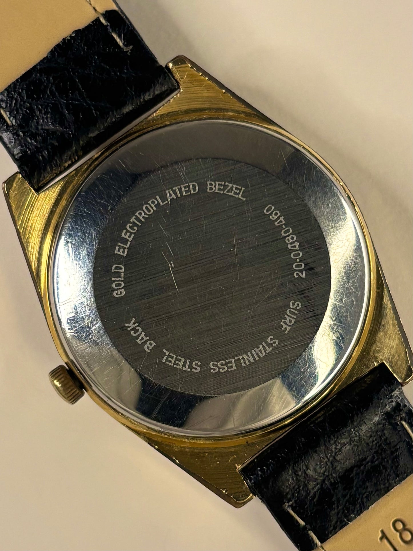 ZENITH Vintage 1980’s Men’s Black Dial Date Gold Dress Watch