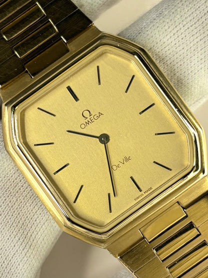 1978 Omega De Ville timepiece ref. 1365 — 30mm gold-plated case, quartz movement timekeeper with original manual and spare link