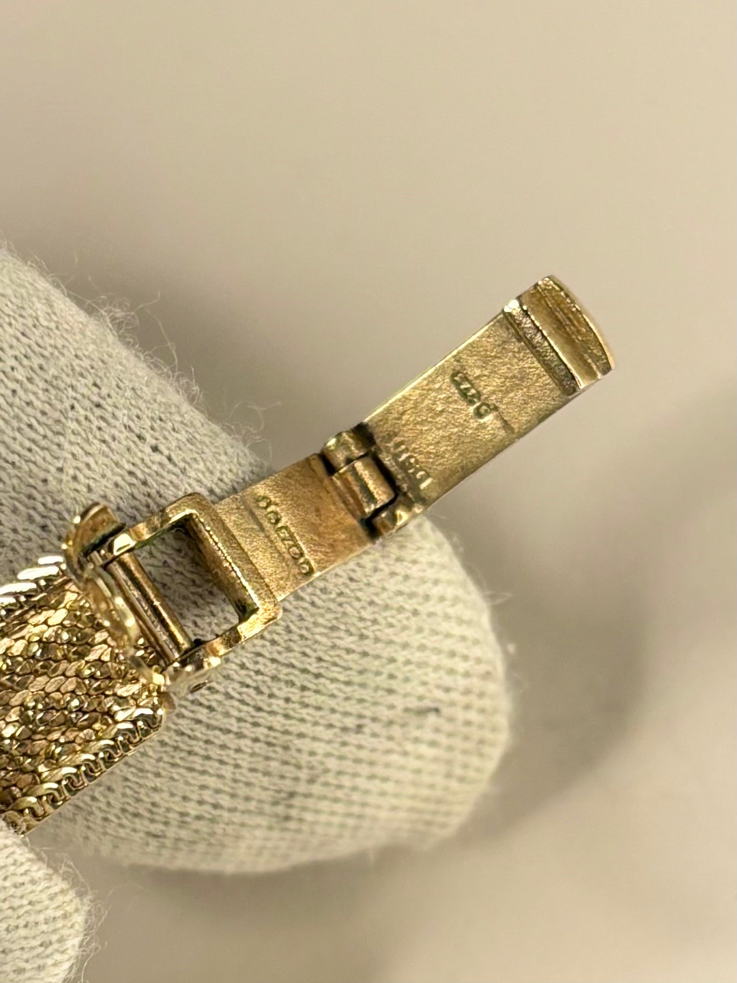 OMEGA Ladies 9ct Gold *+BOX* Vintage 1970’s Manual Watch - 711.5675