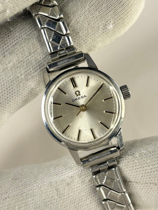 OMEGA Ladies Vintage 1960’s Manual Silver Watch
