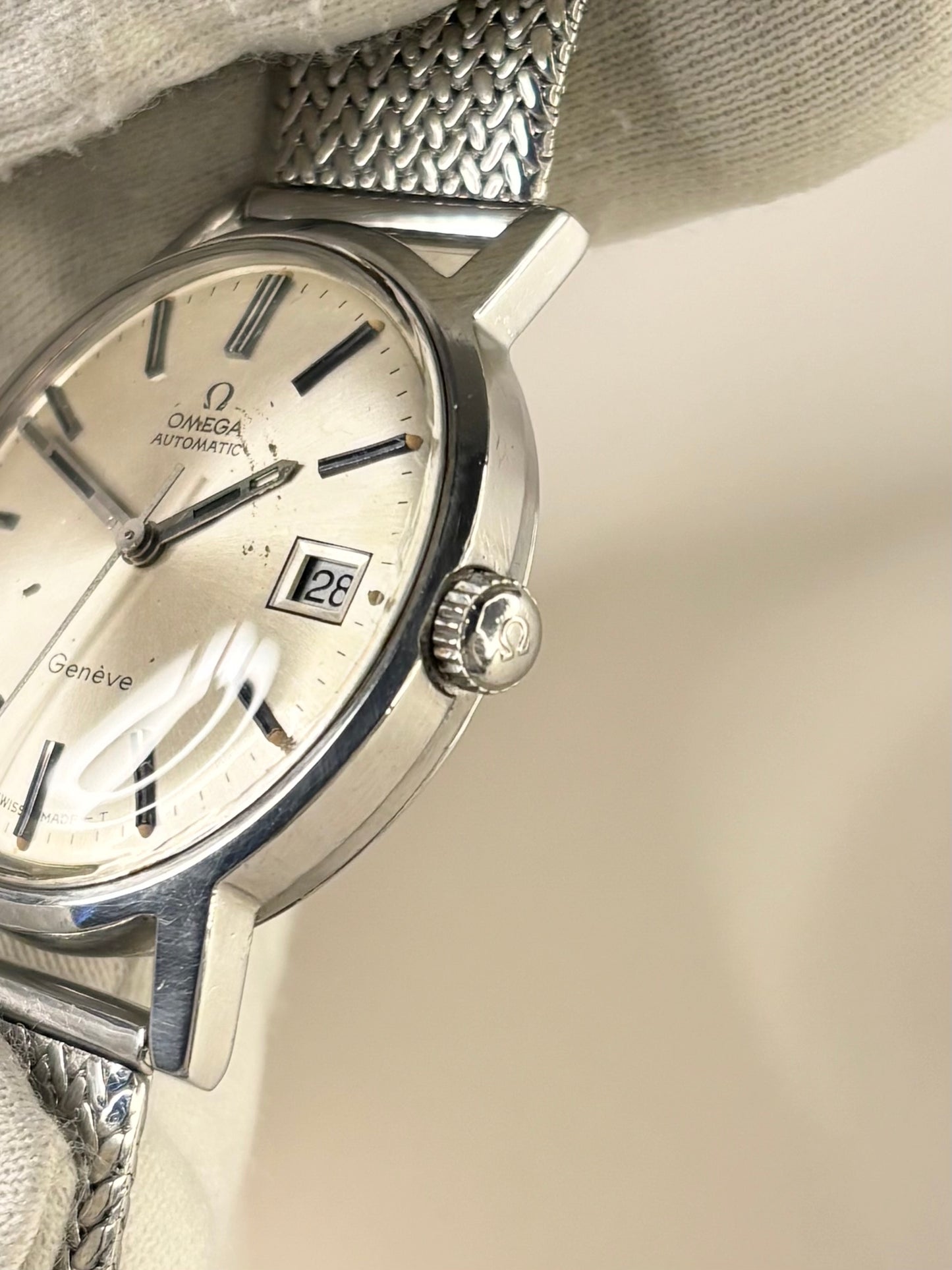 OMEGA Geneve Vintage 1960’s Men’s Automatic Date Silver Watch - 166.070