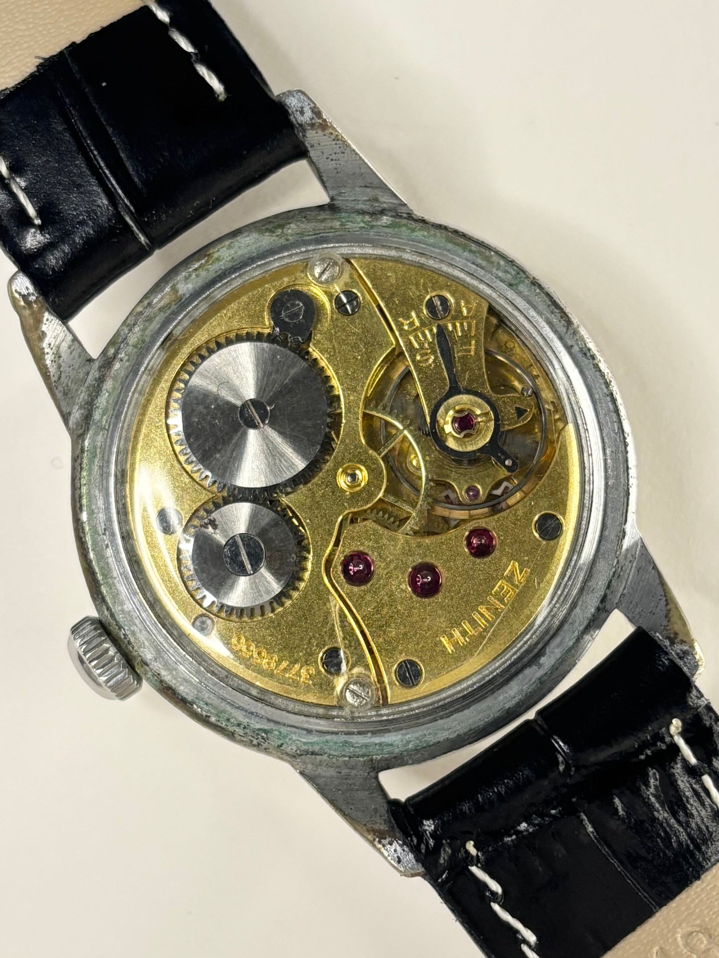 ZENITH Sporto Vintage 1940’s Men’s Manual Silver Watch