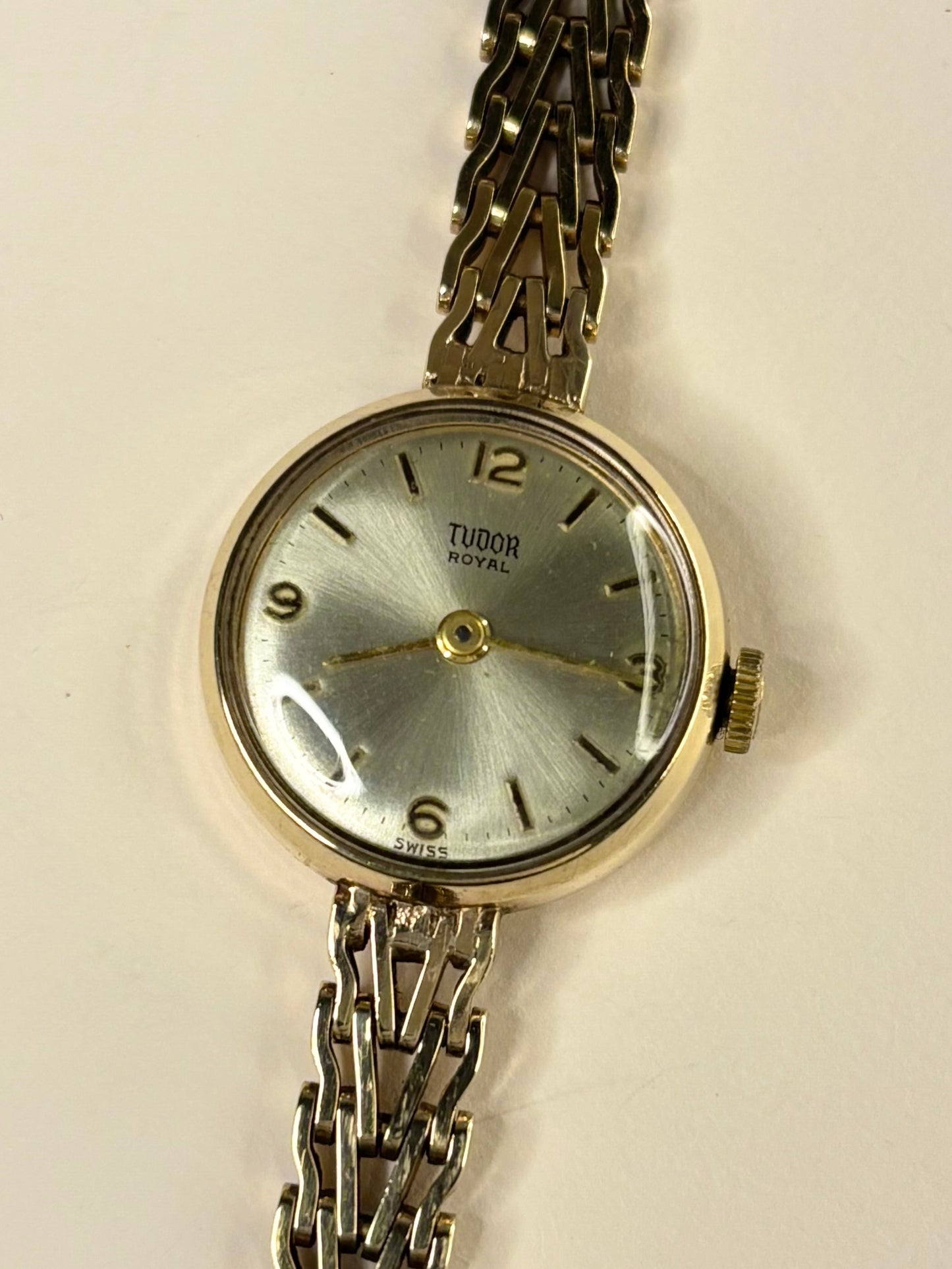 TUDOR 9ct Gold Ladies *+BOX&PAPERS* Vintage 1960’s Manual Watch