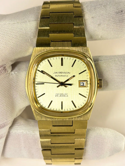 Close up of J.W. Benson 1972 men’s watch crisp dial automatic movement