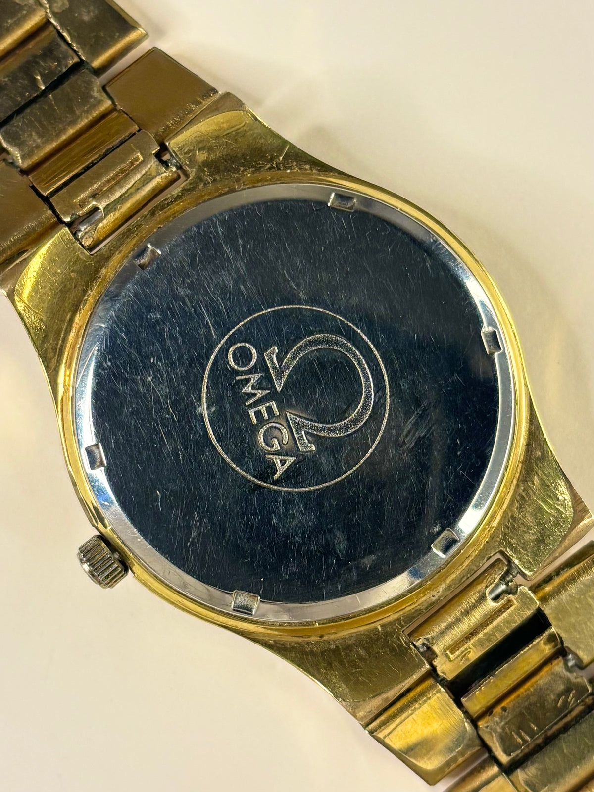 OMEGA Geneve Vintage *+BOX* 1970’s Men’s Manual Date Gold Bracelet Watch - 136.0103