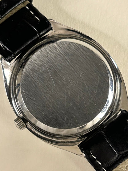 Omega Seamaster Ref. 196.0073 stainless steel 1976 men’s vintage timekeeper caseback view with hallmark details