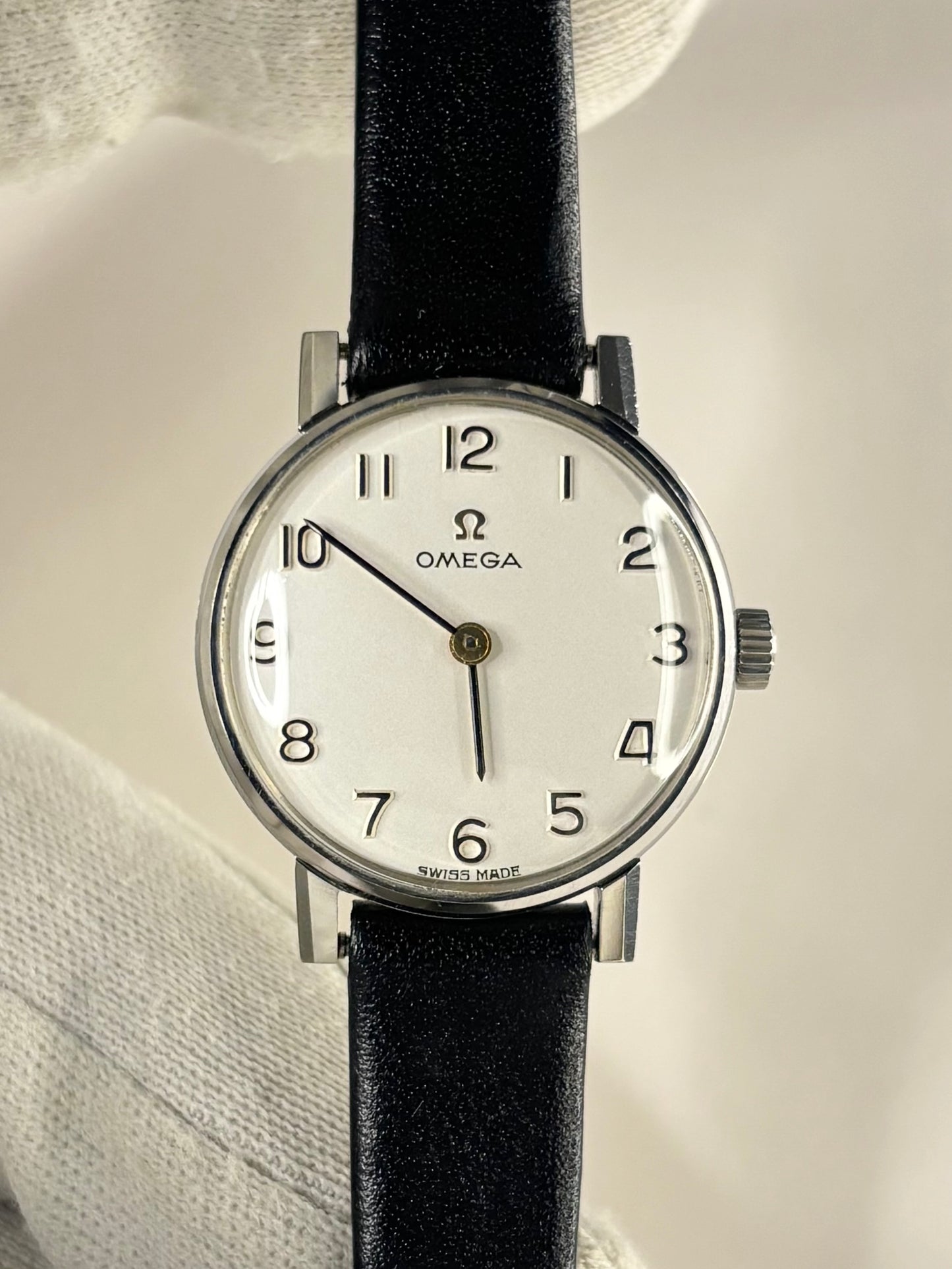 OMEGA Ladies Vintage 1970’s Manual Silver Dress Watch