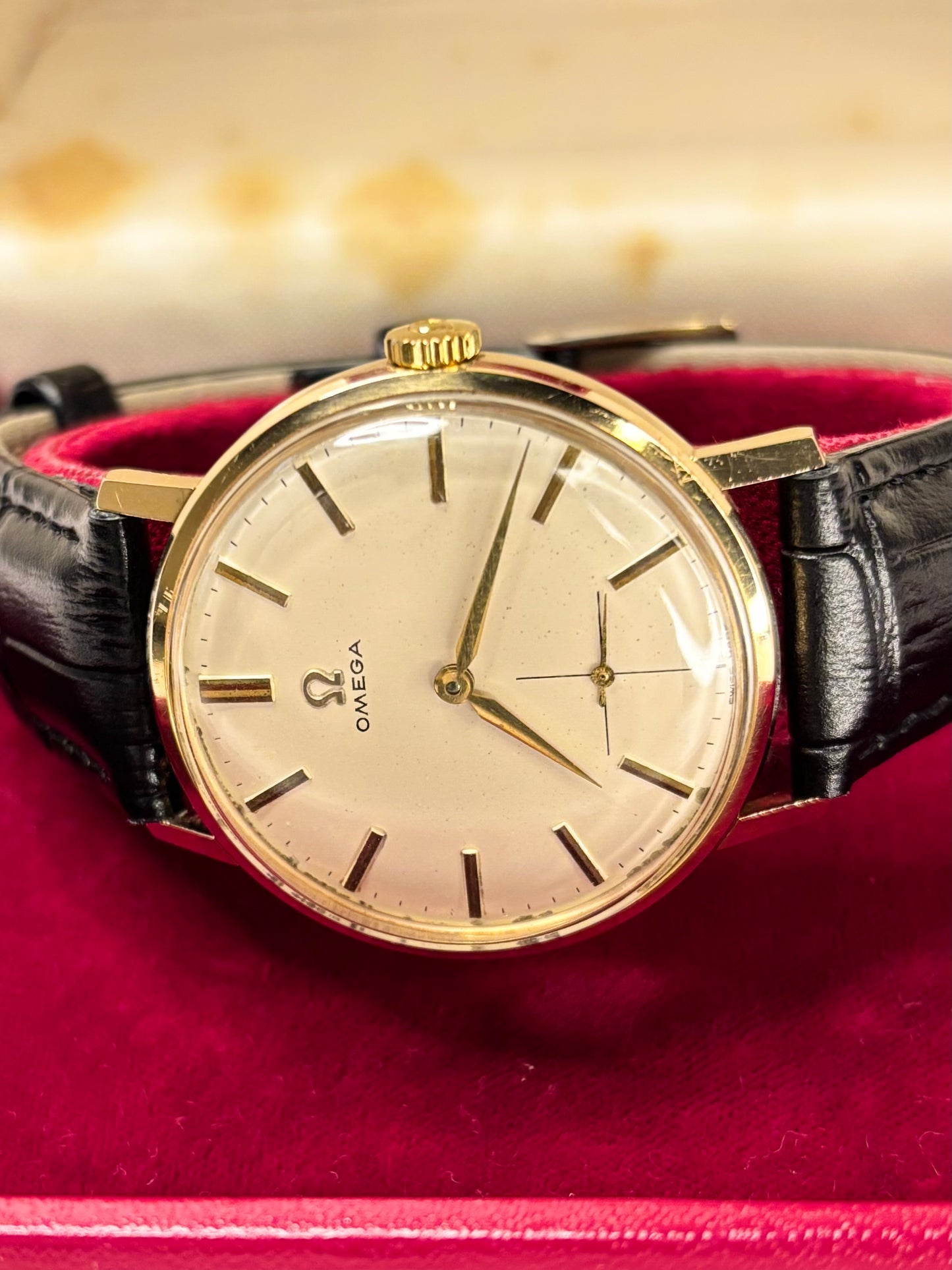OMEGA 18ct Solid Gold Vintage 1960’s Men’s Manual Sub-Seconds Watch 121.014  269