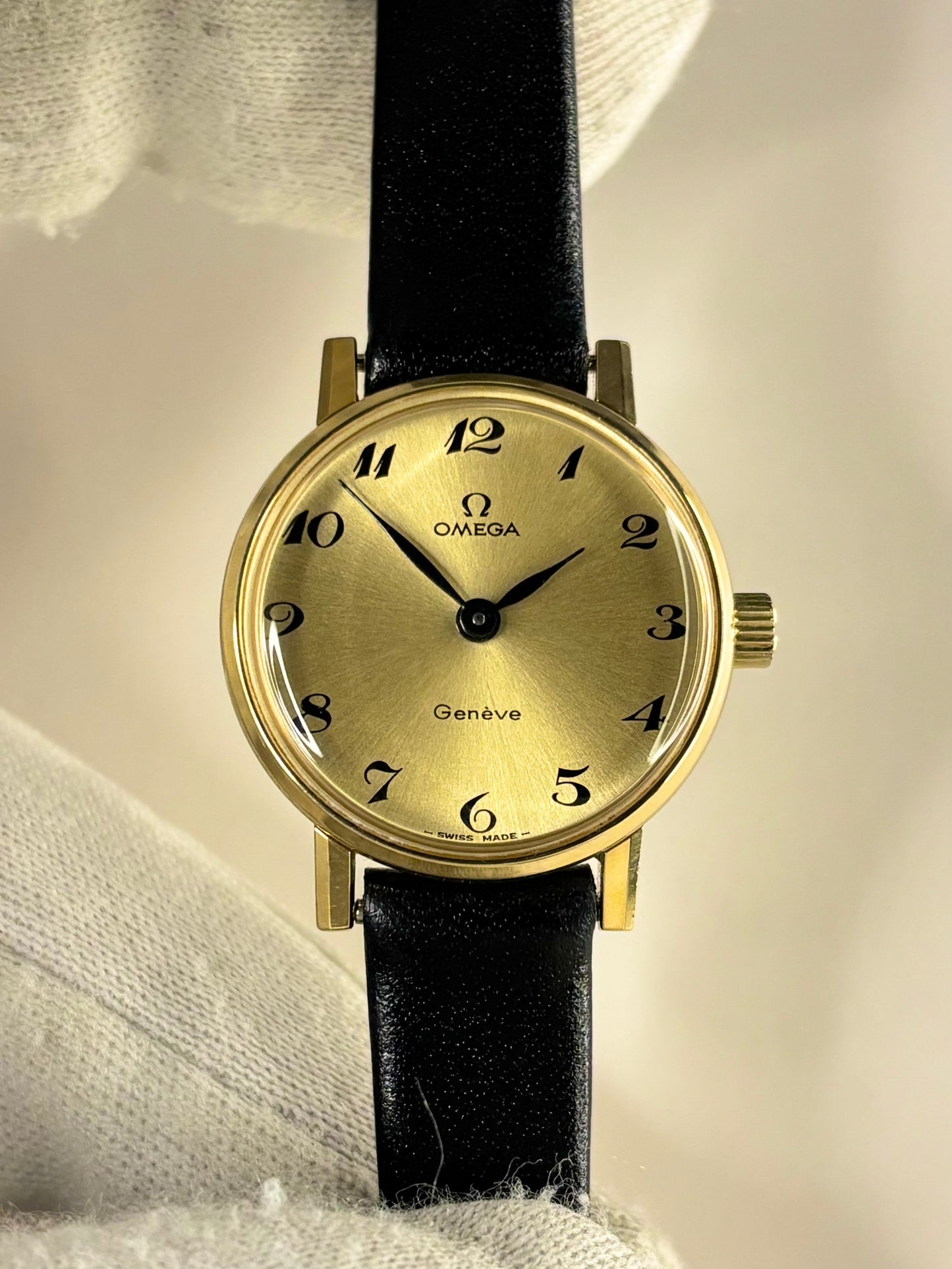 OMEGA Geneve Ladies Vintage 1970’s *+PAPERS* Manual Gold Dress Watch - 511.0457