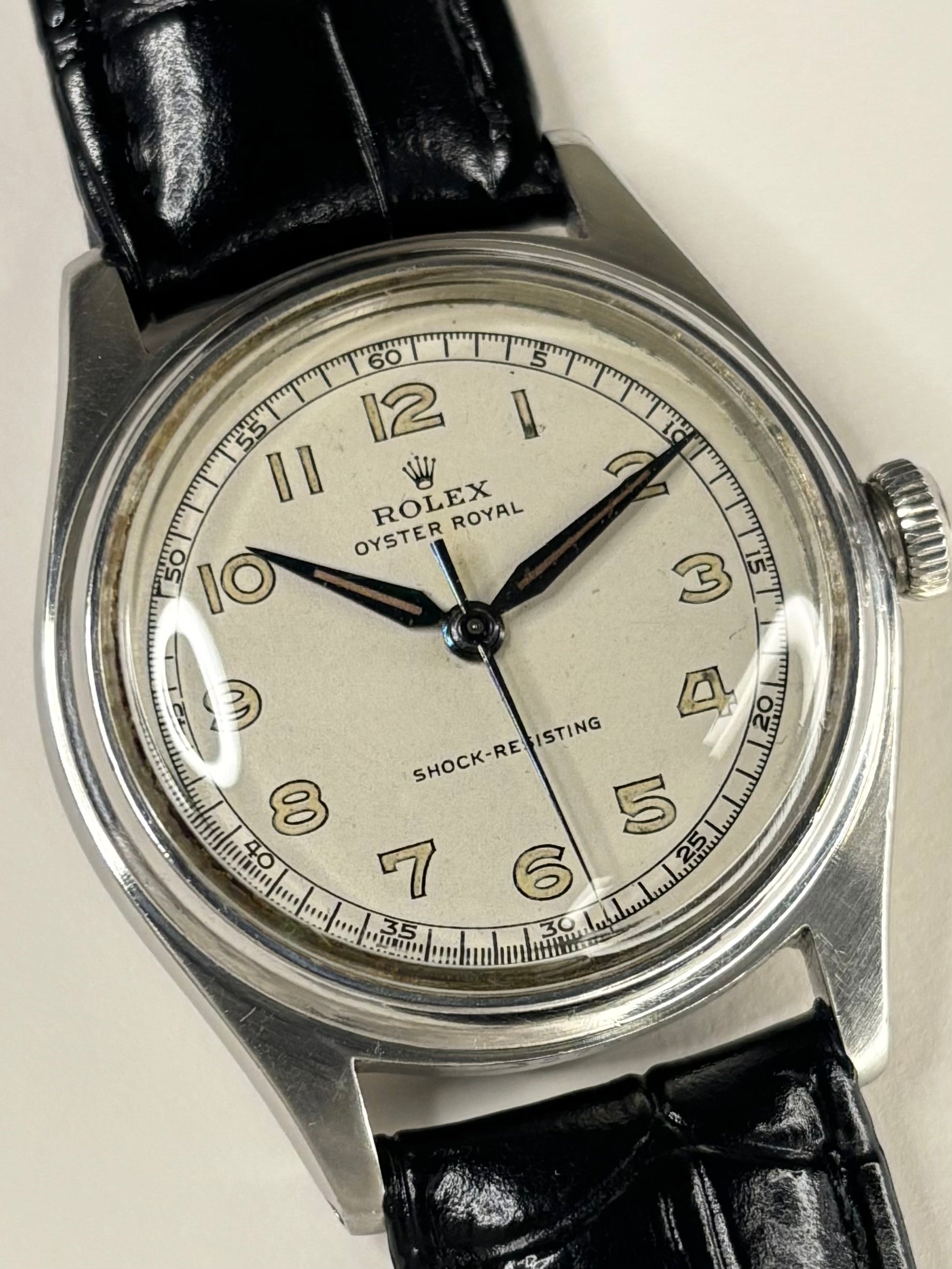 Rolex 1940s Oyster Royal manual movement watch, stainless steel case, excellent condition