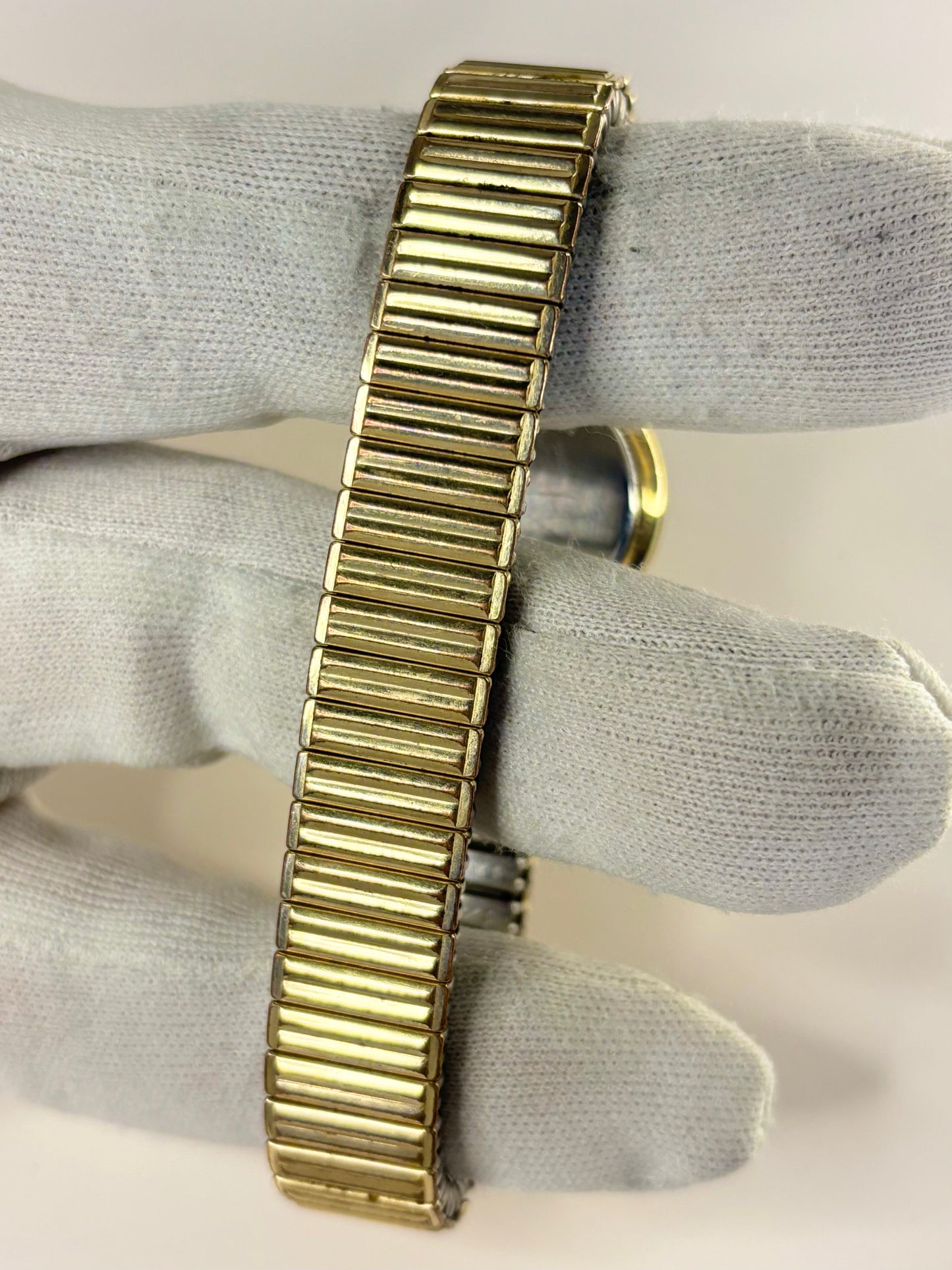 OMEGA Geneve Ladies Vintage 1970’s Manual Gold Watch