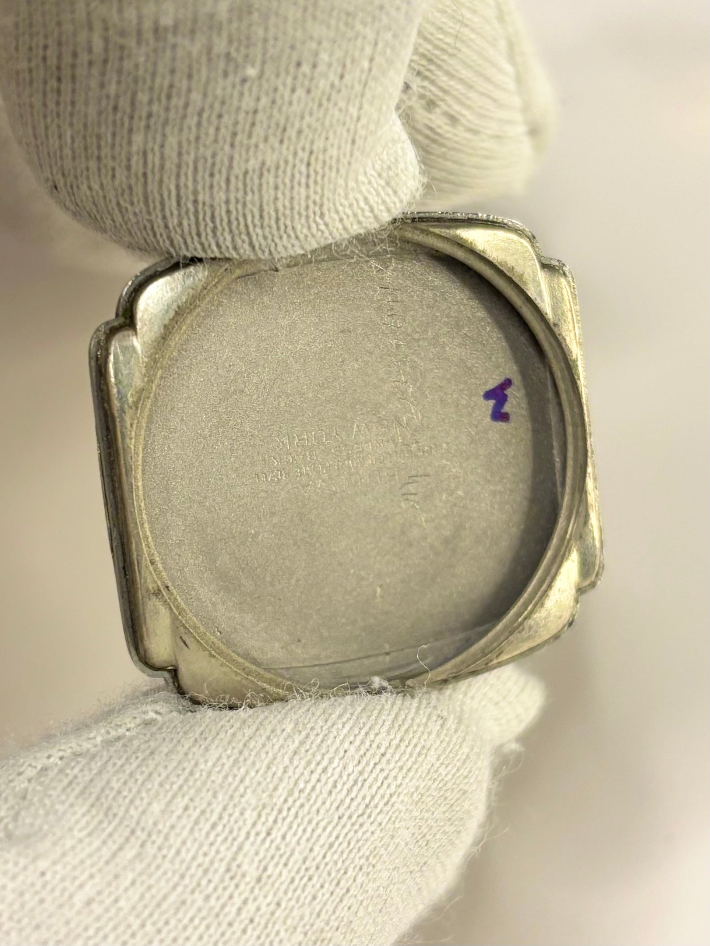 BULOVA Vintage *RARE* 1950’s Men’s Manual Antique Sub-Seconds Gold Tank Watch