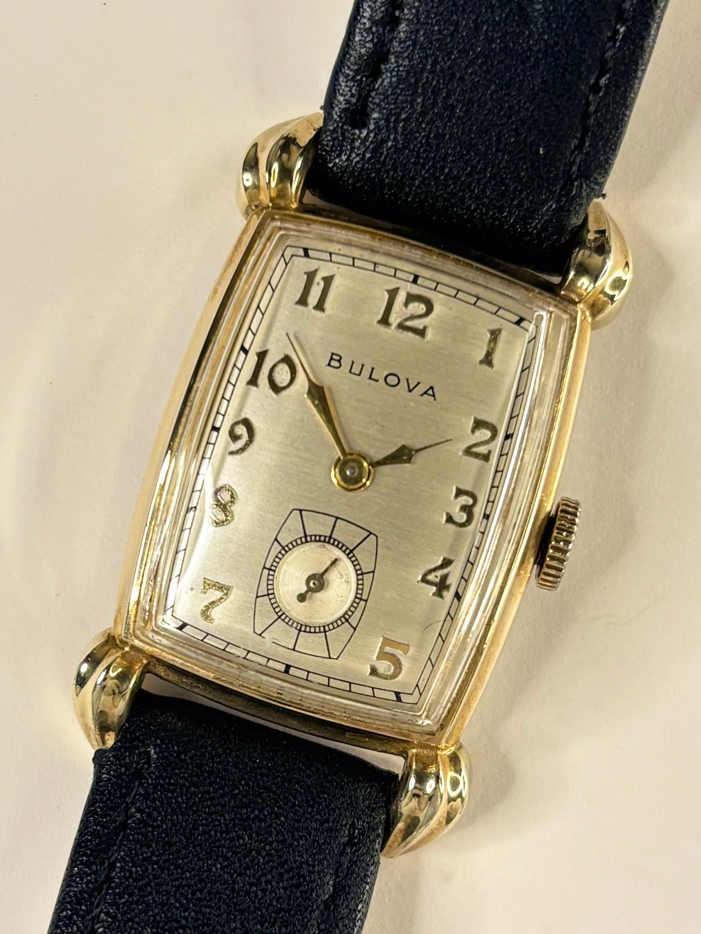 BULOVA Vintage 1950’s Men’s Manual Gold Tank Dress Watch