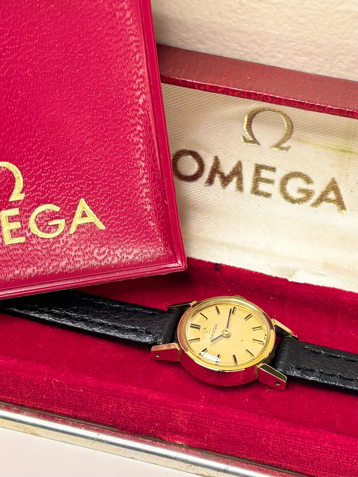 OMEGA Ladies *+BOX&PAPERS* Vintage 1960’s Manual Gold Dress Watch - 511.238