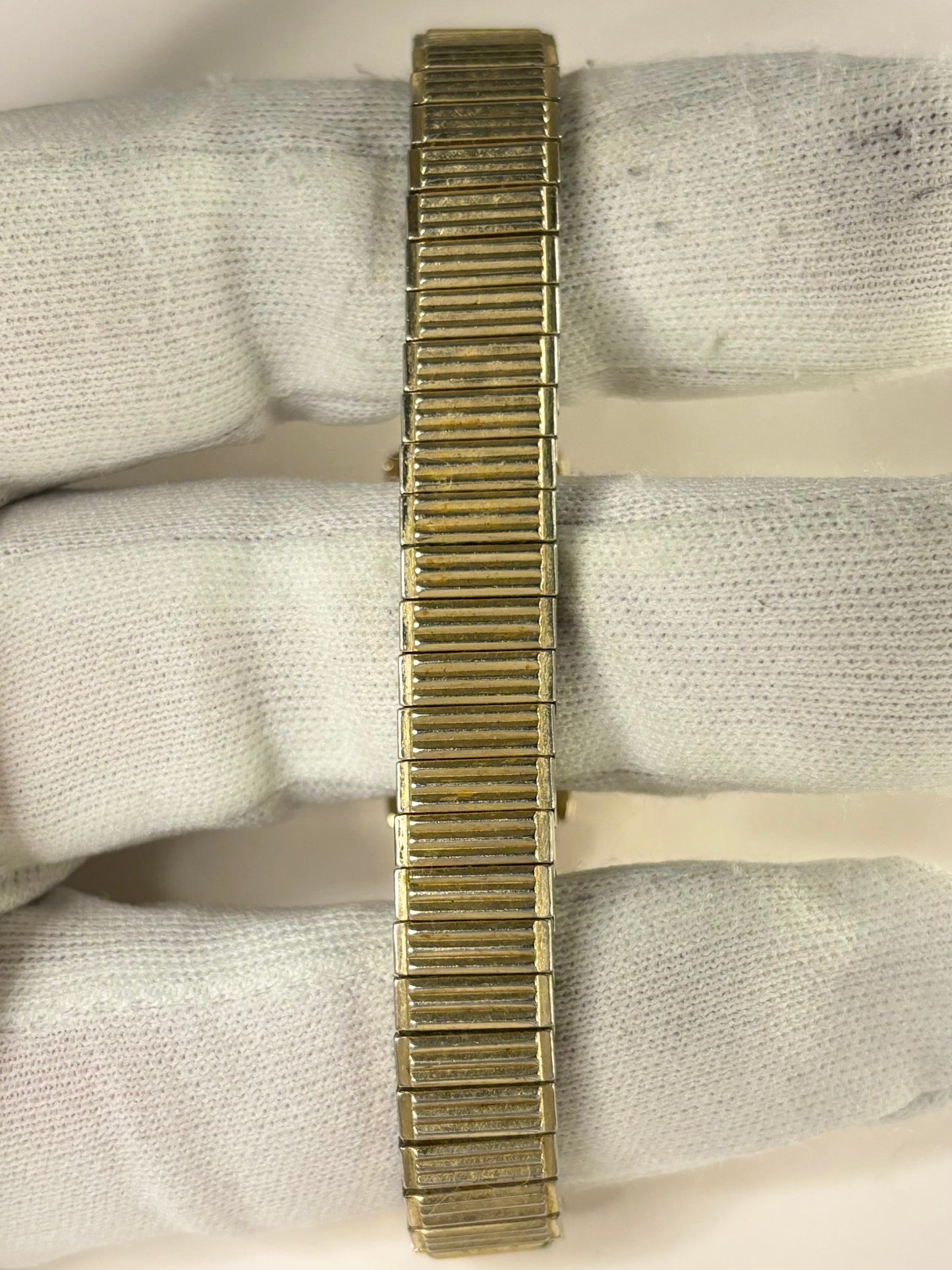 OMEGA Geneve Ladies Vintage 1970’s Manual Gold Watch
