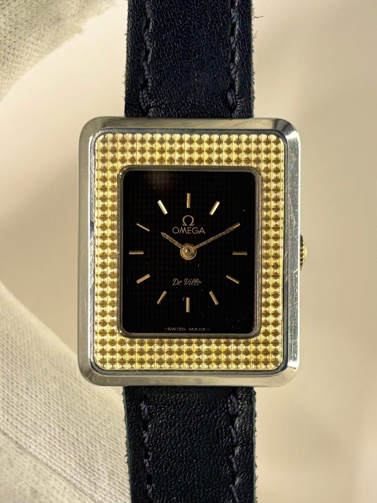 OMEGA 14K Gold *RARE*  ‘Pave D’or’ Ladies Vintage 1970’s Manual Dress Watch - 511.0511