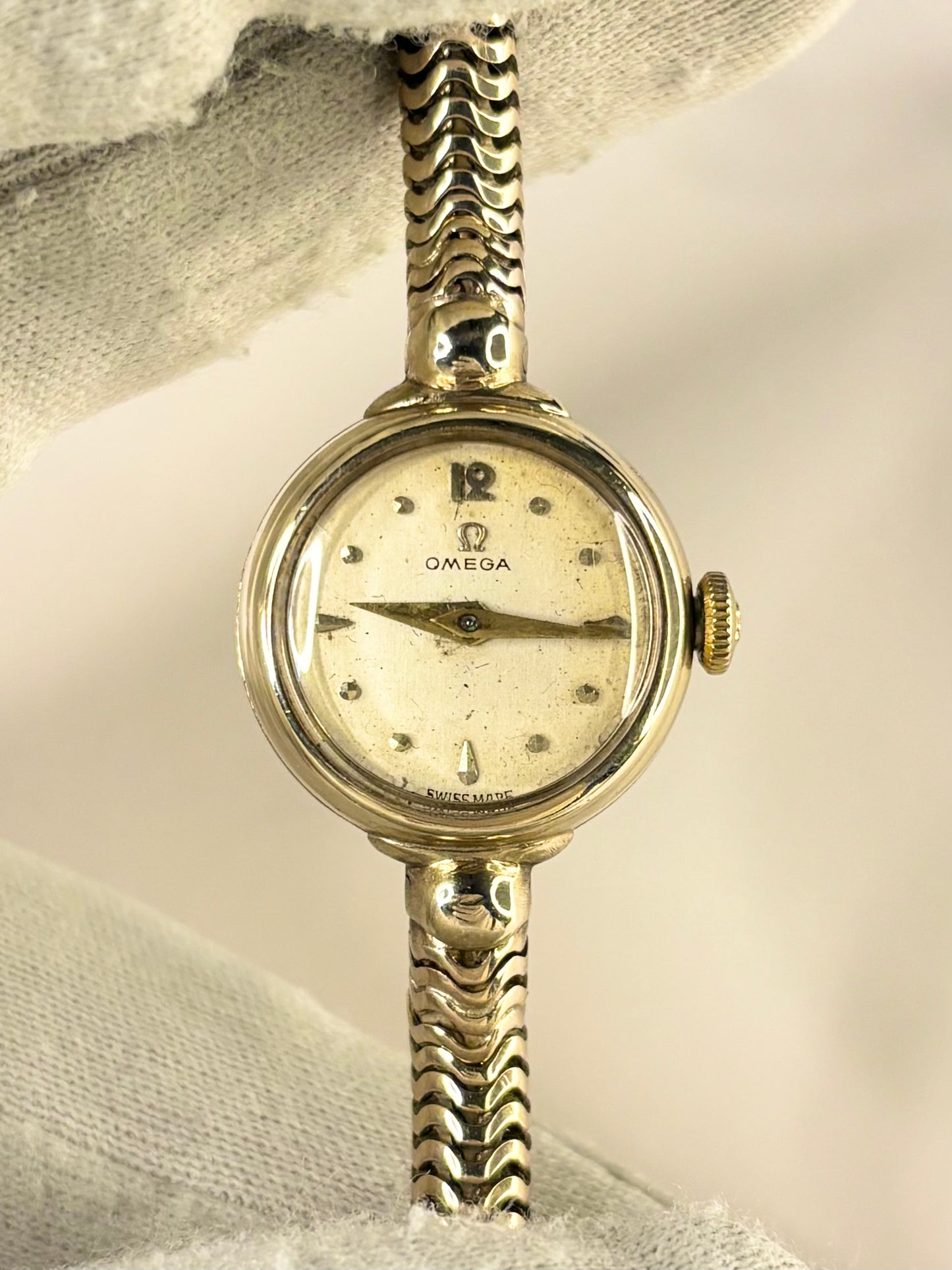 OMEGA 9ct Gold *+BOX* Ladies Vintage 1950’s Manual Cocktail Watch - 77711