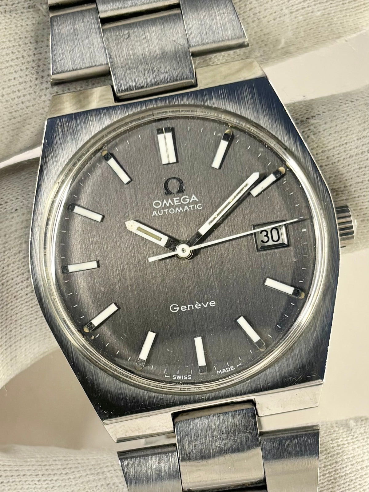 OMEGA Geneve Vintage 1970’s *+BOX* Automatic Men’s Grey Dial Silver Watch - 166.099
