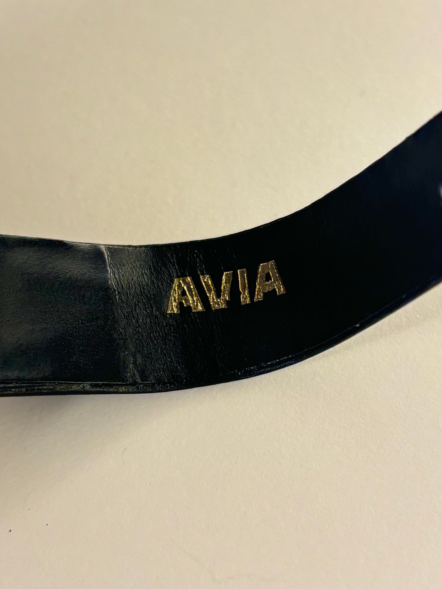 AVIA Vintage 1970’s *+BOX&PAPERS* Men’s Manual Gold Oval Dress Watch