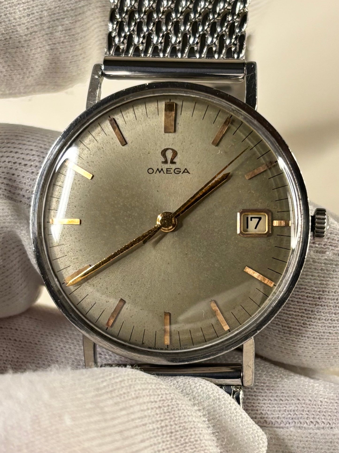 Omega Olive Dial Vintage 1960’s Men’s Manual Silver Date Watch - 132.012