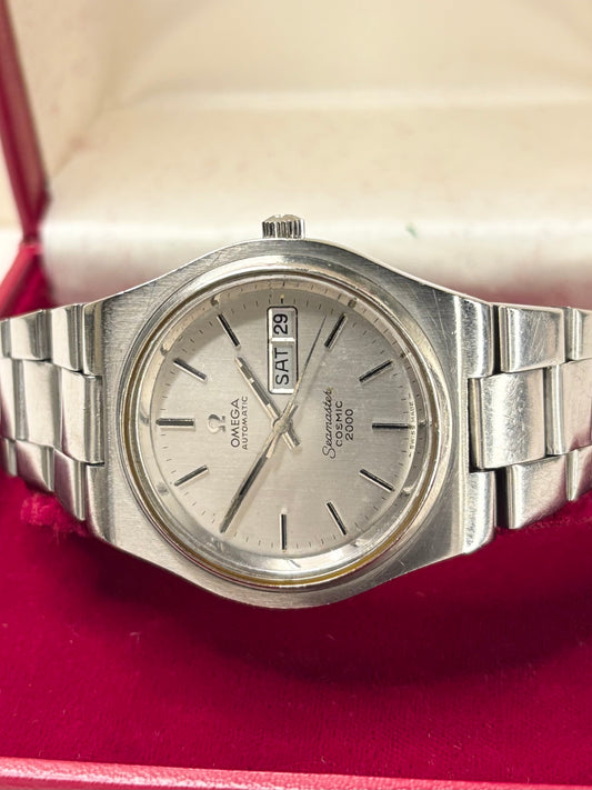 Omega Seamaster Cosmic 2000 Ref. 166.136 1972 men’s vintage timekeeper with stainless steel case, original box and serviced automatic movement