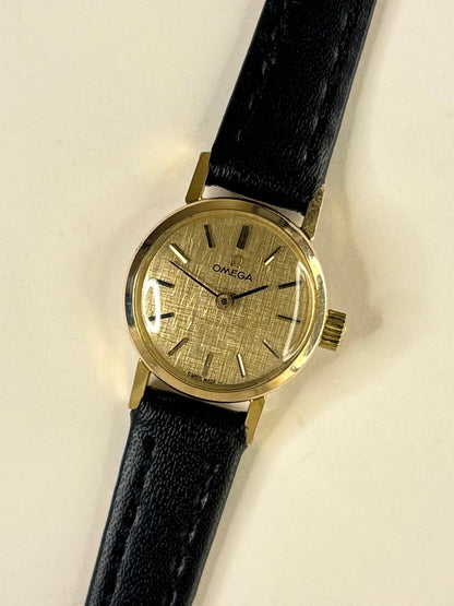 OMEGA Ladies Vintage 1960’s *+BOX* Linen Dial Manual Gold Dress Watch - 511.184
