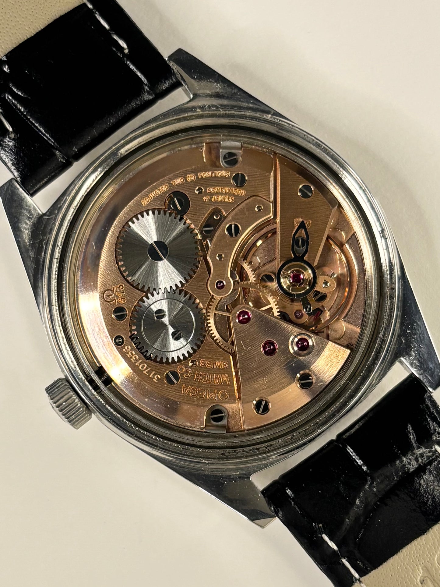 OMEGA Geneve Vintage 1970’s Men’s Manual Date Silver Dress Watch - 136.041