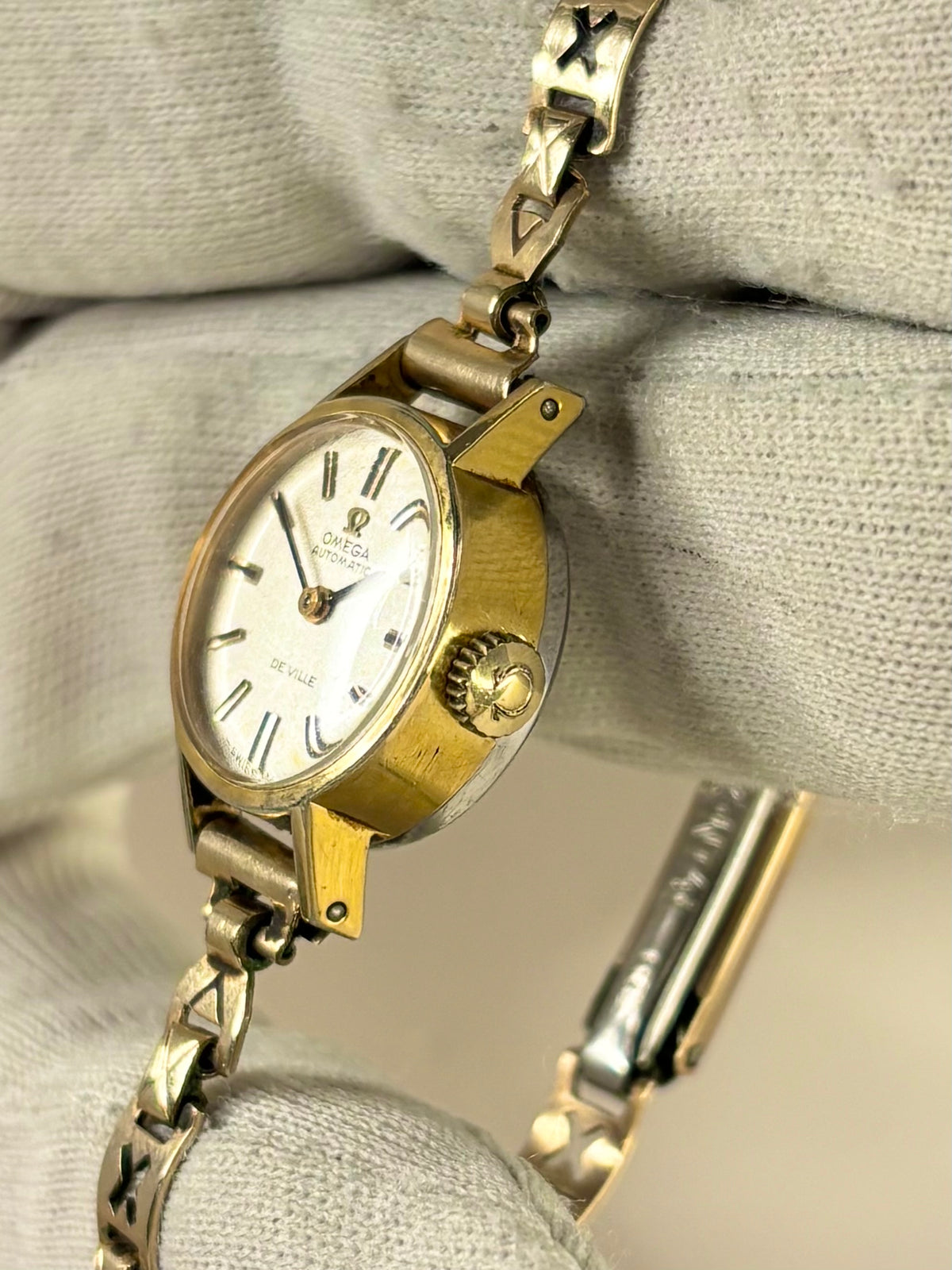 OMEGA De Ville Ladies Vintage 1970’s Automatic Gold Cocktail Watch