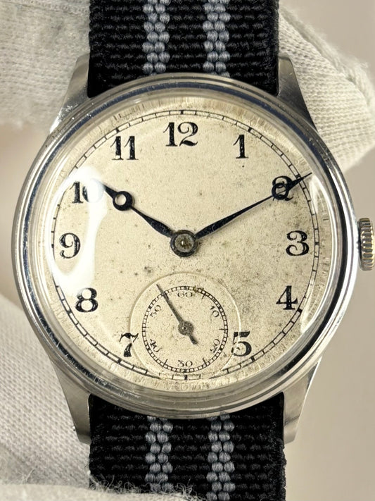 OMEGA Vintage 1940’s WW2 Men’s Manual Sub-Seconds Silver Watch - 2190