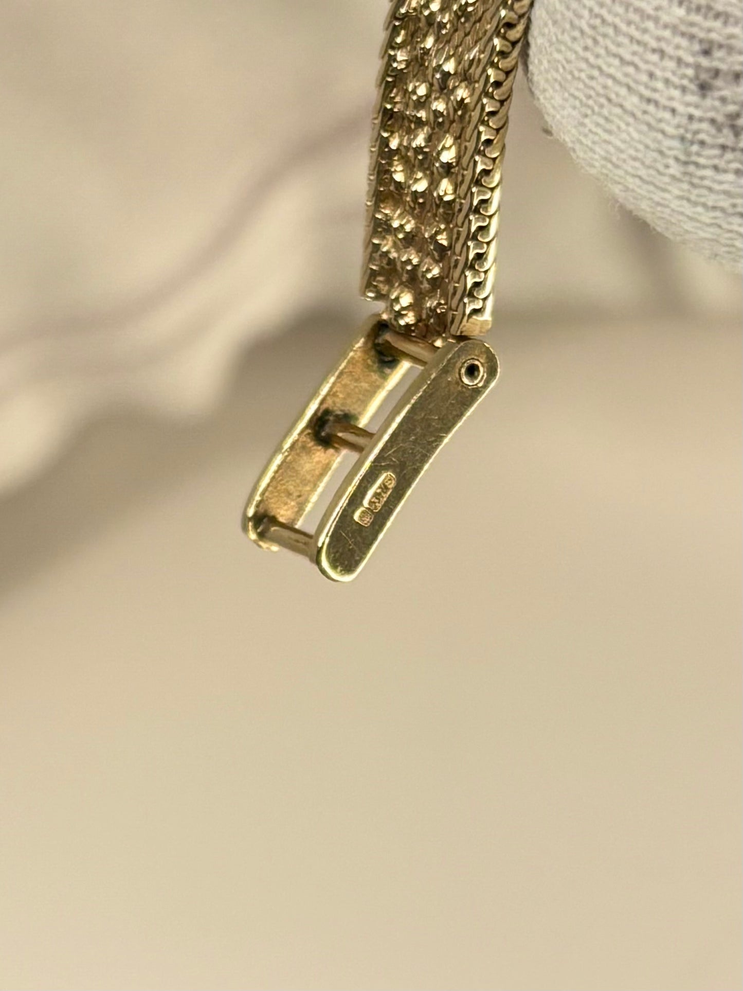 OMEGA Ladies 9ct Gold *+BOX* Vintage 1970’s Manual Watch - 711.5675