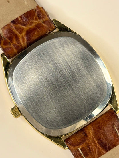 Caseback of Omega De Ville 1977 vintage men’s quartz gold plated watch