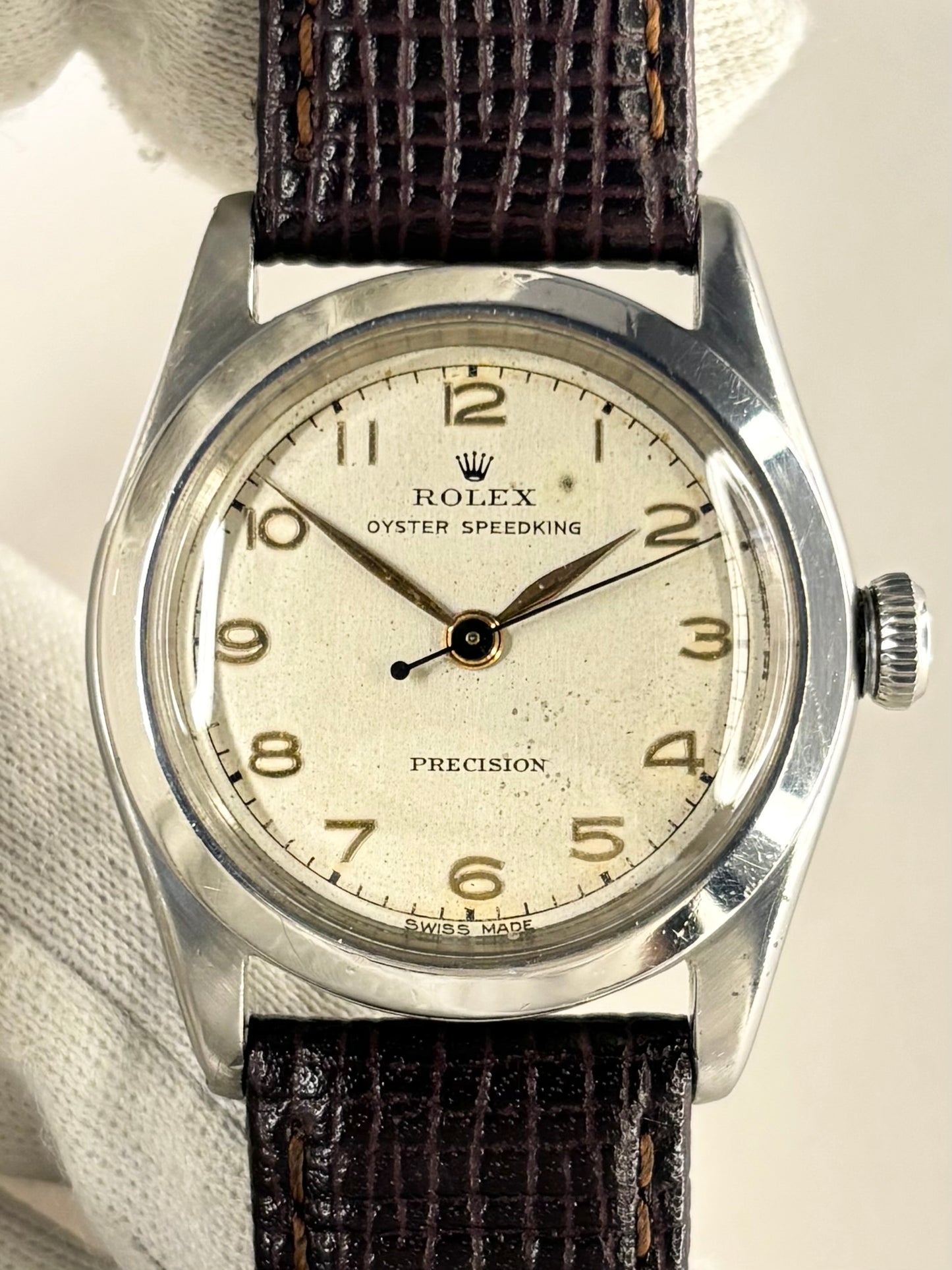 Vintage Rolex Oyster ref. 4220 watch – c.1947 men's stainless steel manual dress watch in good condition with minor age-appropriate marks. A rare 1940's Speedking find, by arcollectables