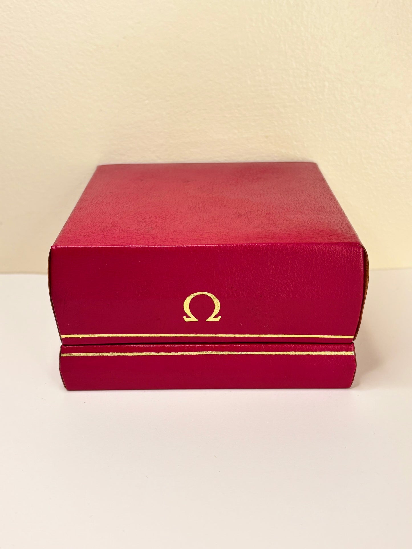 OMEGA Vintage 1970's *+BOX&PAPERS* Men’s Automatic Gold Dress Watch - 166.0202