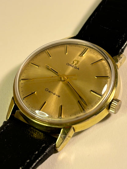 Omega Genève Ref. 601 1968 men’s dress timekeeper powered by reliable Swiss manual wind movement