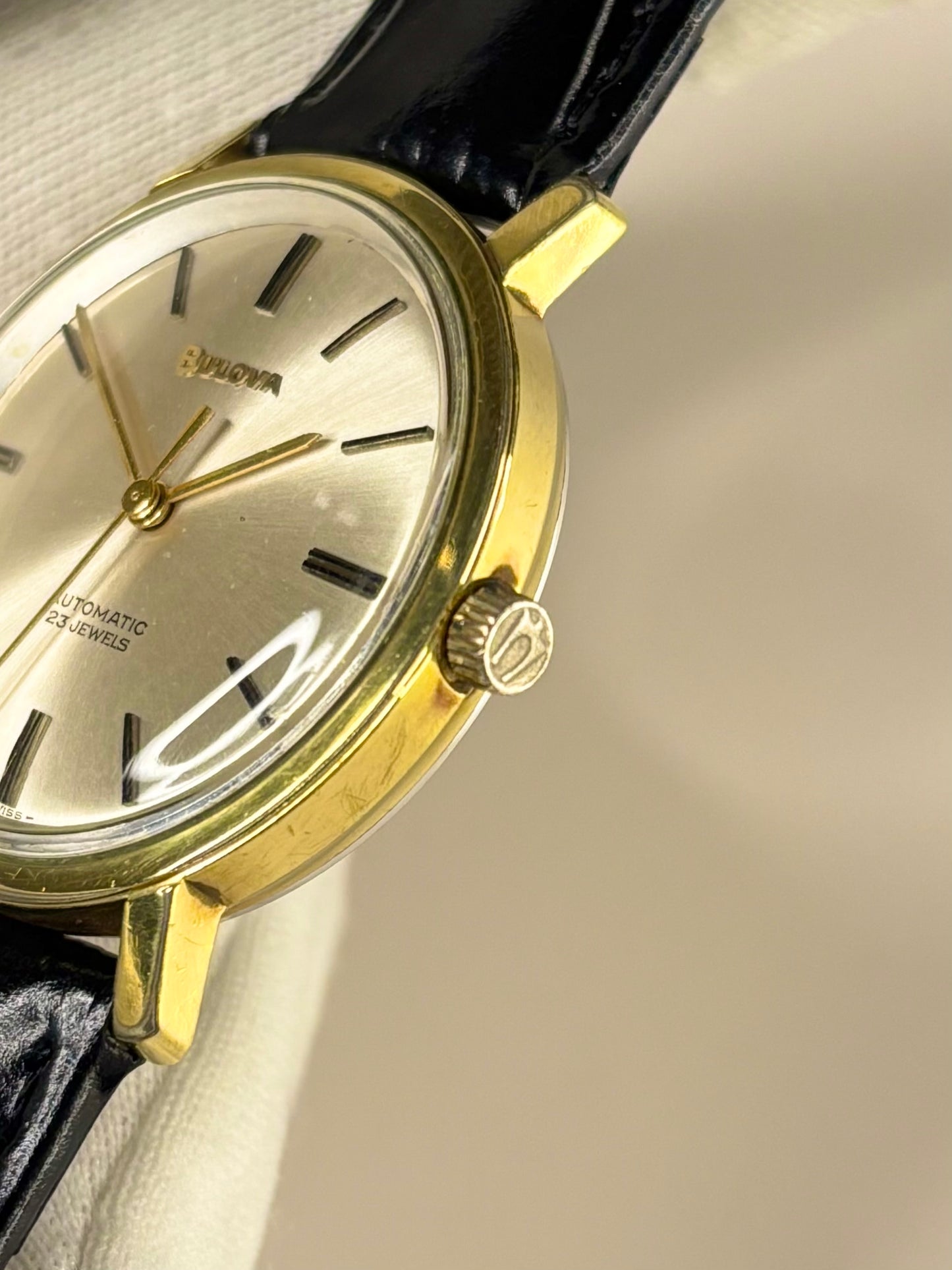 BULOVA Vintage 1960’s Men’s Automatic Gold Dress Watch - 11 BLAC