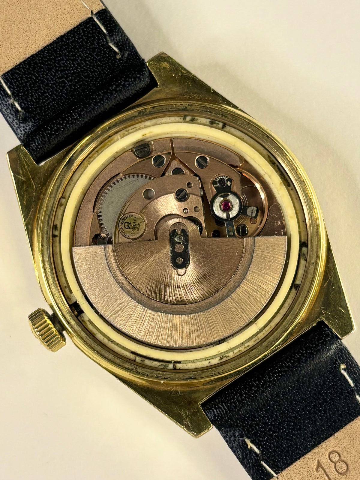 OMEGA Geneve Vintage 1970’s Men’s Automatic Date Gold Dress Watch - 166.099